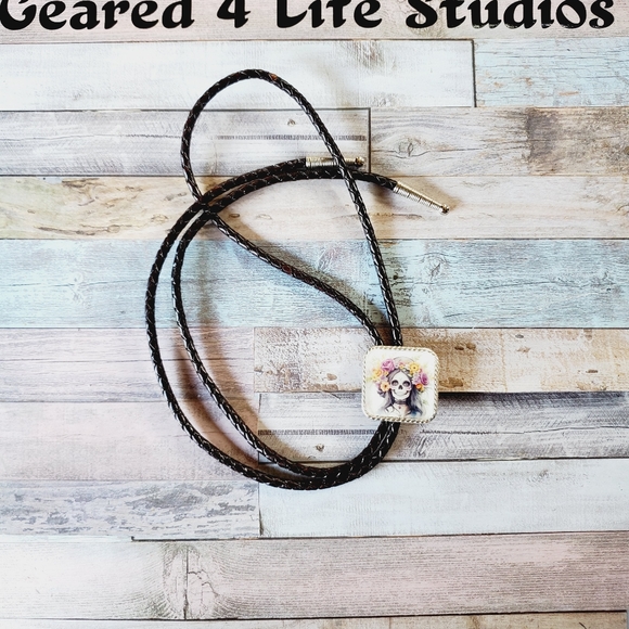 Skull lover  Lariat Bolo Tie Gothic Men Women halloween day of the dead art - Picture 3 of 3